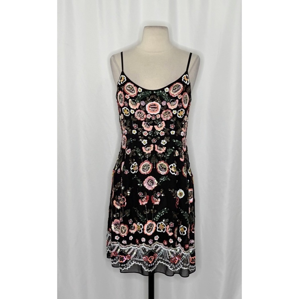 NEEDLE & THREAD Black Sequin Embellished Dress Beaded Party Special Occasion 8 - Picture 3 of 14
